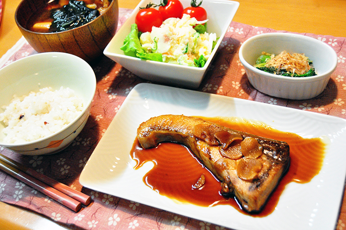 主食 主菜 副菜を揃えてバランスのよい食事を 山梨県厚生連健康管理センター