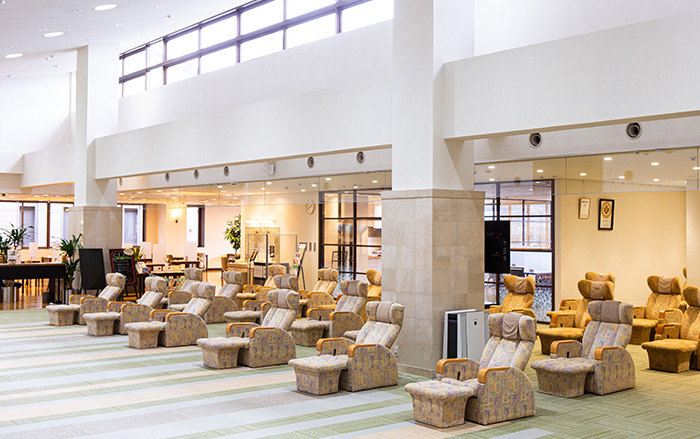 厚生連 施設紹介 本館